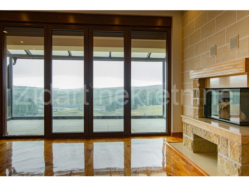Квартира, 721 м², 137 000$ — FAKTOR